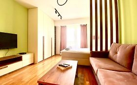 Urban Garden Apartment